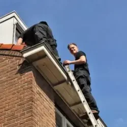Dakgoot schoonmaken
